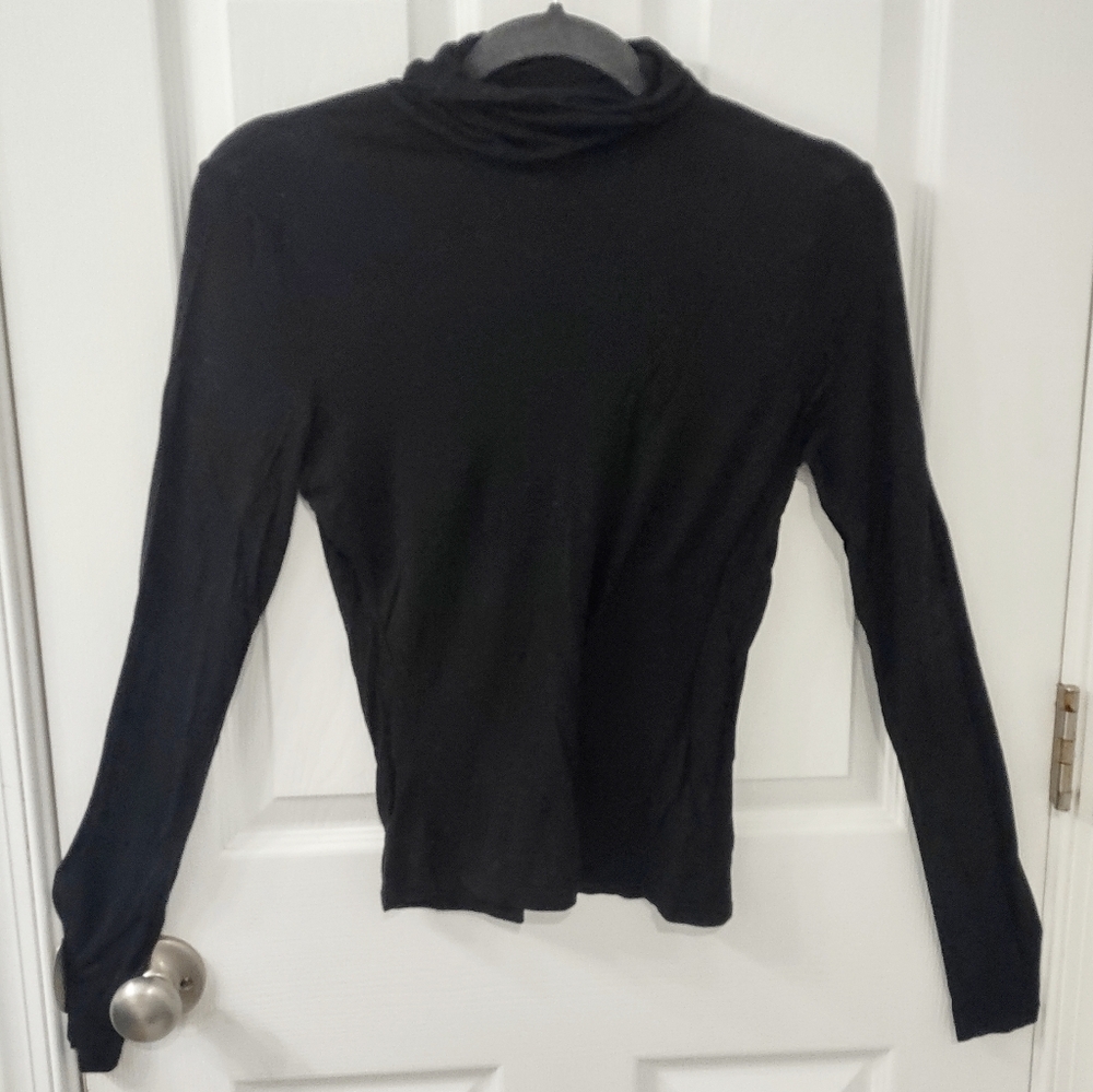 H&M Fitted Black Layering Turtleneck Long Sleeve Size S